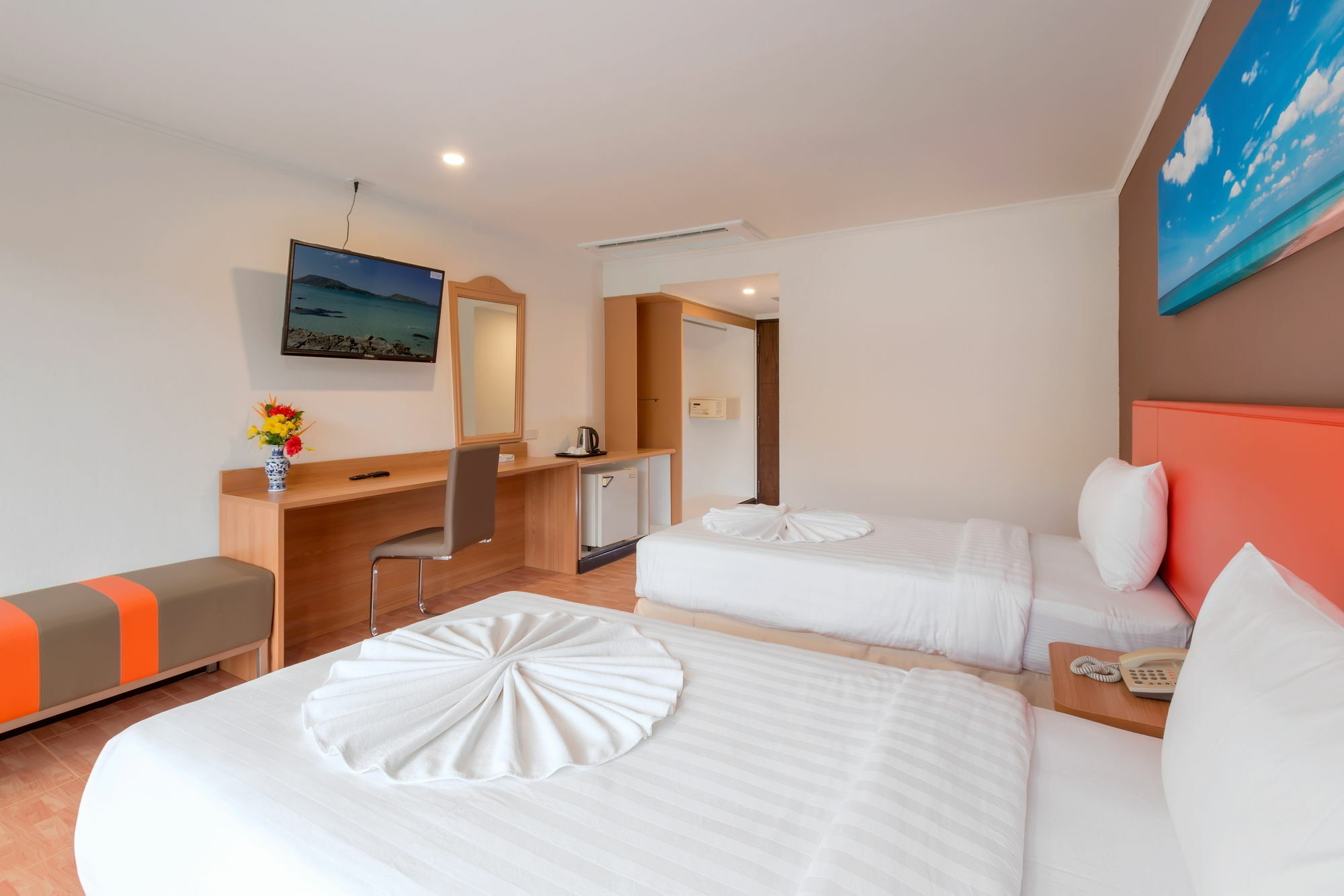 Patong 7Days Premium Hotel Phuket Εξωτερικό φωτογραφία